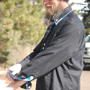 Tomsware Black Semi-Fitted Button Down Shirt | Plaid Peekaboo Cuffs & Collar - L